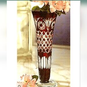 Elegant Red Crystal Vase